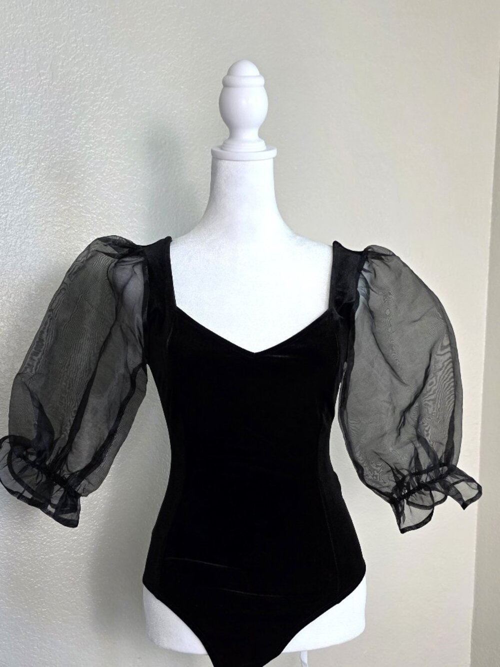 Bell Sleeve Velvet Bodysuit Black S